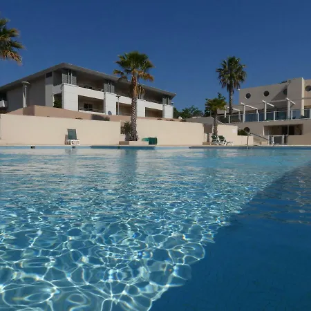 Les Pins Parasols De La Roque
