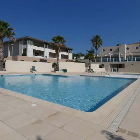Les Pins Parasols De La Roque Apartman *